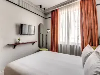 Hotel Santa Maria Maggiore Hotels near سانتا براسّيَدى