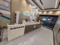 本色電競酒店（河池白馬步行街店）