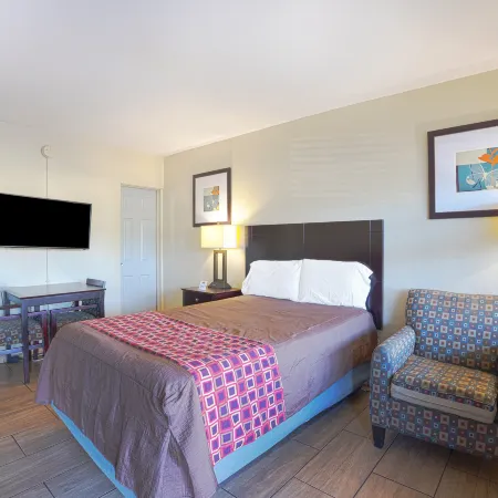 Sunrise Inn by OYO Titusville FL