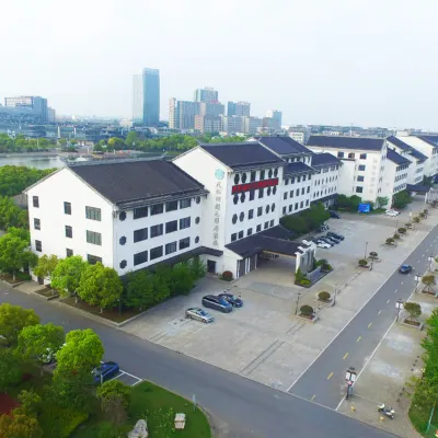 Fengqi Lake Kaiyuan Life Hotel Hotels near Yalong Bay Beach