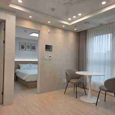 Hotel TRAVELUS Myeongdong Hotel Exterior