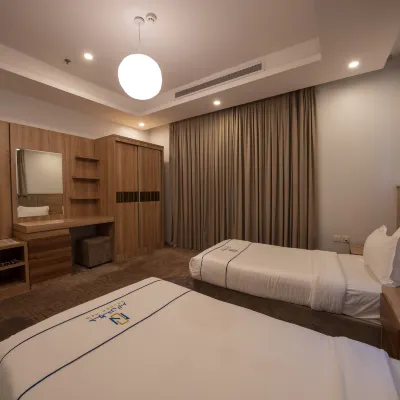 Golden New Umu Alquraa Hotel Отели рядом с достопримечательностью «Свадебный банкетный зал Rose»