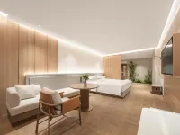 ELONG WG.INTL BEIJING SANLITUN Hotels in Пекін