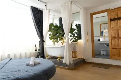 AMIGO Luxury Palace - Near Dalat Night Market Hotel a 