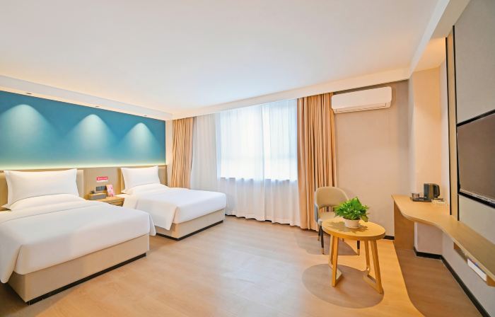 Altay Fuyun Xinlü Songguo Hotel