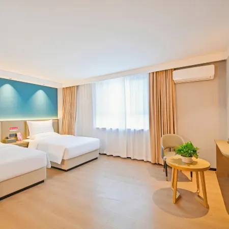 Altay Fuyun Xinlü Songguo Hotel