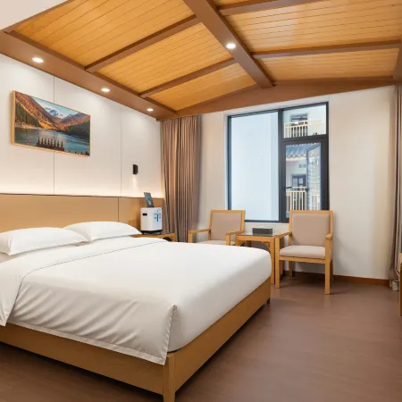 Yangjing Hotel (Siguniang Mountain Changping Valley Scenic Area)