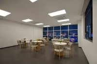 蒔棲花園YOUTH（東莞南站塘廈天虹購物中心店） - 停車場