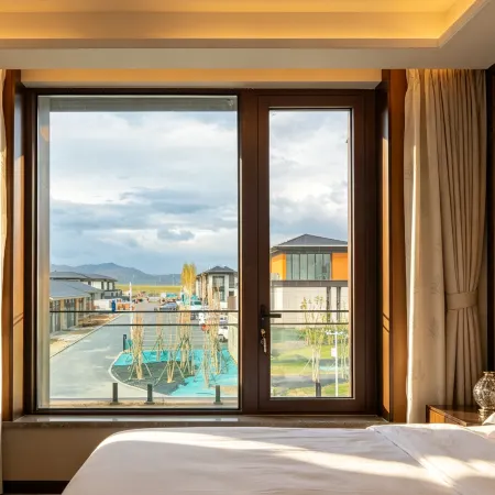 Mountain Residence Homestay (Sayram Lake New Tourist Center)