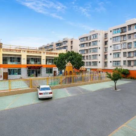 Yayue Hotel (Yuxi Nie Er Music Square)