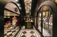 Bay Luxury Beijing Hotel - parking