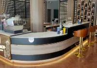 The Rich Cafe & Hostel - Hostellit