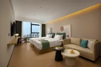 ELONG L.RAY (Guangzhou Huadu Sunac Resort Baiyun International Airport) - Frühstück