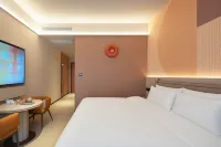 orange hotel - breakfast