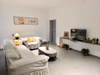 Mountain and Forest Courtyard Homestay โรงแรมในไท่ไป่