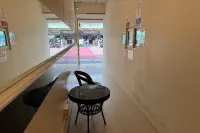 The House Hostel - Hostales