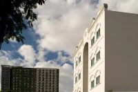 1001 Nights Boutique Inn - parking