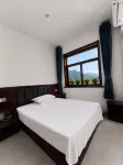 Lingshi Wanda Hotel - Mountain view