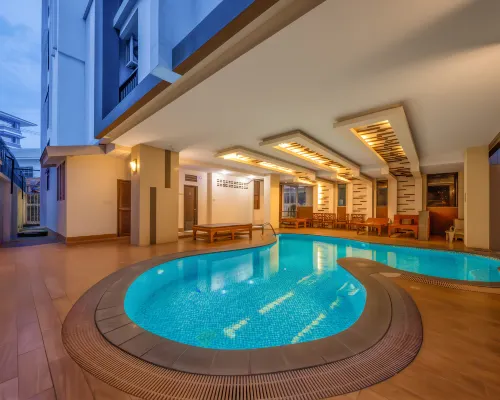 Elongme Tycoon Holiday Hotel Hotels near Xzyte Discotech