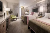 The Vanderpump Las Vegas Hotel - A Caesars Rewards Destination - Rooftop Pools
