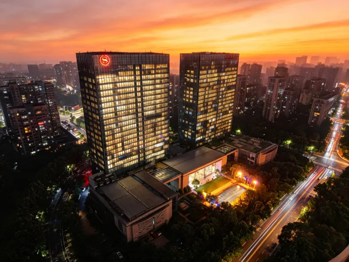 Sheraton Qingdao Jiaozhou Hotel