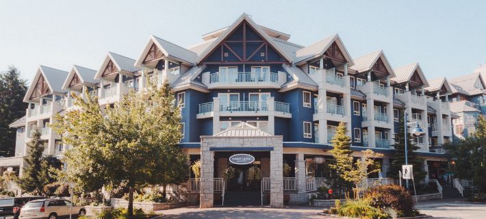 Summit Lodge Boutique Hotel by Paradox ウィスラーのホテル