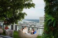 Banyan Tree Bangkok - bar