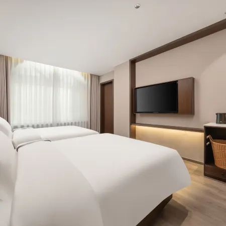 eLong Hotel (Kizilsu Kirgiz Wucha Branch)