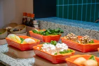 Orange Hotel (Hami Jianguo North Road Huijia Times Hami Shopping Center) - breakfast