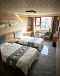 Changbai Yalu River Hotel - parking