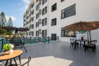 Xana Hotelle (Beihai Yintan Branch) - Rooftop Pools