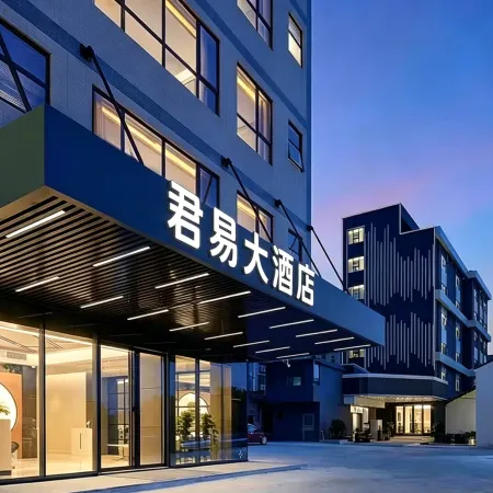 Junyi Hotel