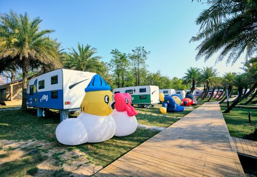 Beihai Joyful and Wild Luxury Campsite Homestay over view