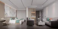 Liangdang Wanlong Hotel Hotels near Hongqing Railway Station