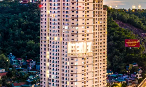 Ramada Hotel & Suites by Wyndham HaLong Bay View