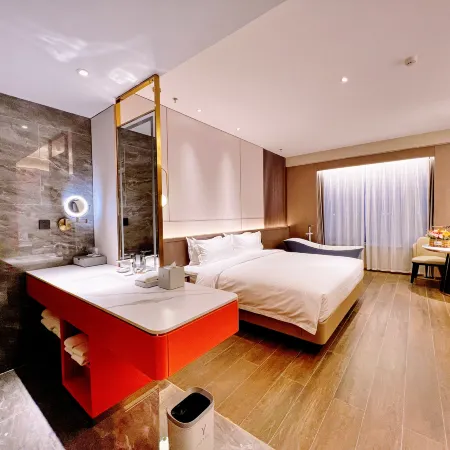 YHotel Leno