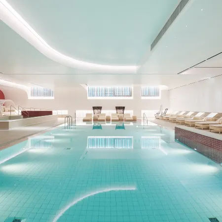 Nine Tree Premier ROKAUS Hotel Seoul Yongsan Отели рядом с достопримечательностью «Станция Yeouido»