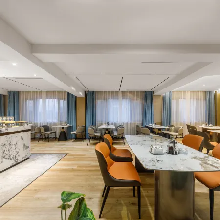 Mission Hills Pujiang Hotel