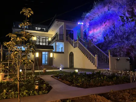 Floral Hotel· Beijing Meet Mountain hotel Отели рядом с достопримечательностью «Changping Yanshou Temple»