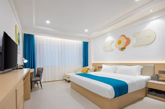 Hongchang Hote (lXingshan High speed Railway Station  Store))