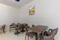 Victoria Hotel (Wangjiang Passenger Transport Center Leiyang Road) Hotel di Wangjiang