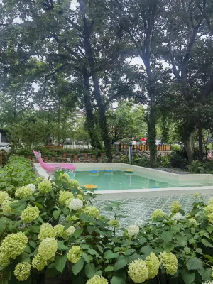 Floral Hotel·YixingShangyuan Boutique Hostel Hotels in Yixing