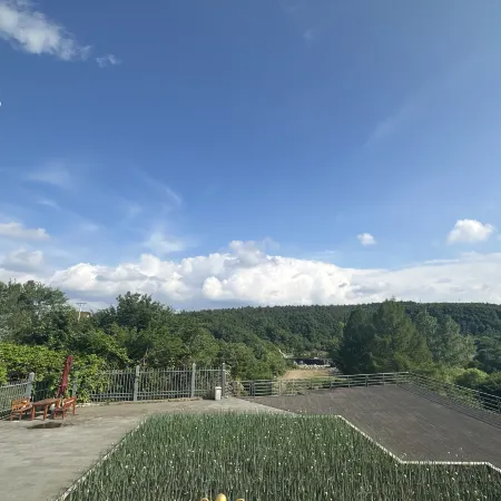 Jingbo Lake Lushan Farm