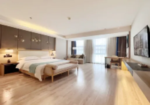 H Hotel (Wanda Plaza Chifeng University Store)