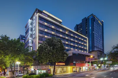 Xinlong Intelligent Hotel (Longyan Wanbao Plaza East Station) Hotels near Temple of the Queen of Heaven (Minyuan Road)