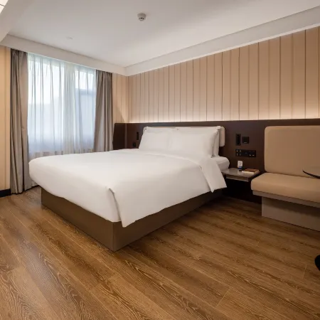 HanTing Hotel (Akesu Airport)