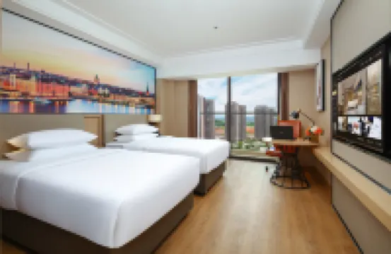 Vienna International Hotel (Lianzhou Shunying Plaza)