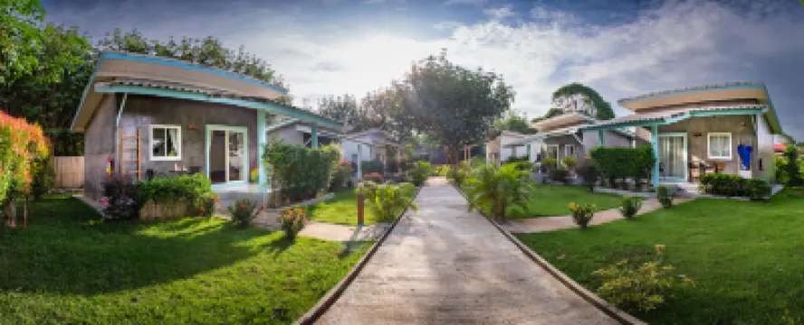 Enda Lanta Bungalows Hotels near Thung Yee Pheng Mangrove Forest