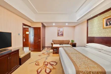 Vienna Hotel (Shenzhen International Convention and Exhibition Center Qiaotou Subway Station Store）