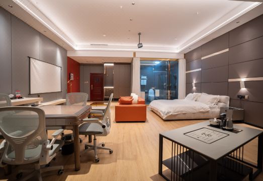 1. 베이툰 홍징톈 ..